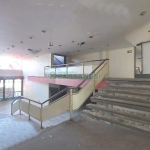 Predio com 3888m², no bairro Centro em Caxias do Sul para Alugar ou Comprar