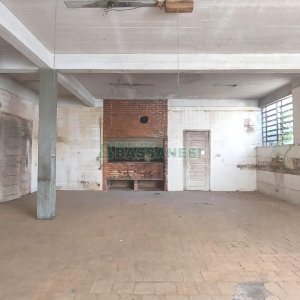 Predio com 3888m², no bairro Centro em Caxias do Sul para Alugar ou Comprar