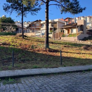 Terreno com 410m², no bairro Nossa Senhora da Saúde em Caxias do Sul para Alugar ou Comprar