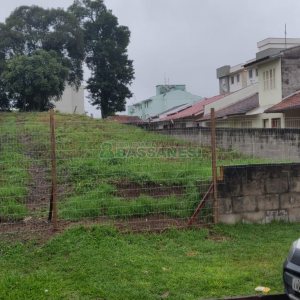 Terreno, no bairro Parque Oasis em Caxias do Sul para Comprar