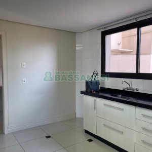 Apartamento com 100m², 2 dormitórios, 2 vagas, no bairro Bela Vista em Caxias do Sul para Alugar