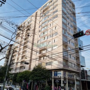 Sala com 26m², no bairro Centro em Caxias do Sul para Comprar