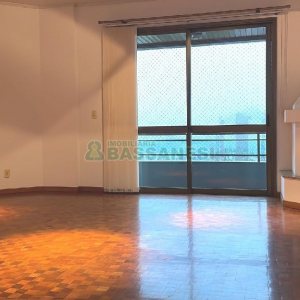 Apartamento com 147m², 3 dormitórios, 1 vaga, no bairro Centro em Caxias do Sul para Alugar ou Comprar