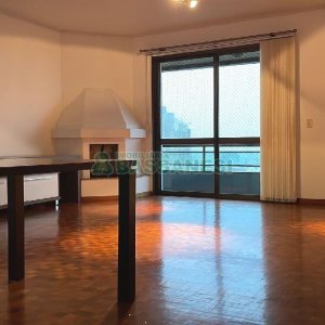 Apartamento com 147m², 3 dormitórios, 1 vaga, no bairro Centro em Caxias do Sul para Alugar ou Comprar