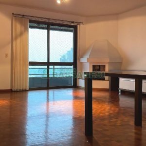 Apartamento com 147m², 3 dormitórios, 1 vaga, no bairro Centro em Caxias do Sul para Alugar ou Comprar