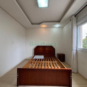 Apto Mobiliado com 53m², 2 dormitórios, 1 vaga, no bairro Bela Vista em Caxias do Sul para Comprar