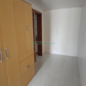 Sobrado com 69m², 2 dormitórios, 1 vaga, no bairro Cinqüentenário em Caxias do Sul para Comprar