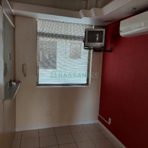 Sala com 52m², 1 vaga, no bairro Centro em Caxias do Sul para Comprar