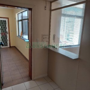 Sala com 52m², 1 vaga, no bairro Centro em Caxias do Sul para Comprar