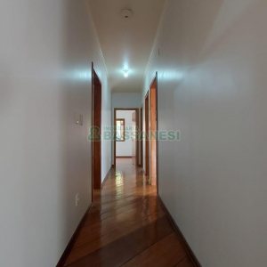 Casa com 312m², 4 dormitórios, 2 vagas, no bairro Cristo Redentor em Caxias do Sul para Alugar