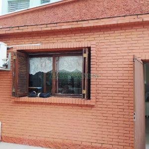 Casa com 112m², 3 dormitórios, no bairro Rio Branco em Caxias do Sul para Comprar