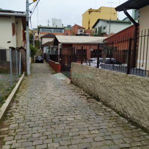 Casa com 112m², 3 dormitórios, no bairro Rio Branco em Caxias do Sul para Comprar