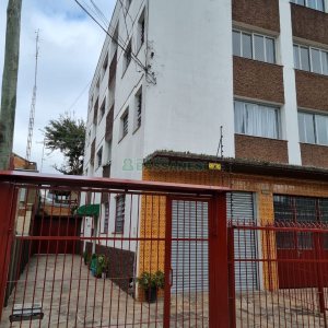 Predio, 2 dormitórios, 1 vaga, no bairro Centro em Caxias do Sul para Comprar