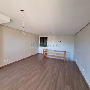 Apartamento com 80m², 1 dormitório, 1 vaga, no bairro Pio X em Caxias do Sul para Comprar