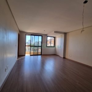 Apartamento com 80m², 1 dormitório, 1 vaga, no bairro Pio X em Caxias do Sul para Comprar