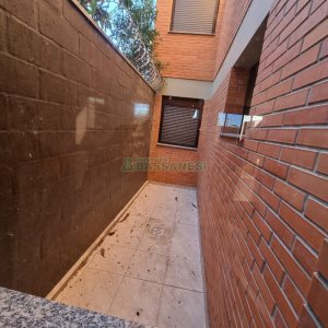 Apartamento com 80m², 1 dormitório, 1 vaga, no bairro Pio X em Caxias do Sul para Comprar