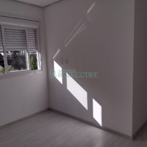 Sobrado com 94m², 3 dormitórios, 2 vagas, no bairro Vila Verde em Caxias do Sul para Comprar