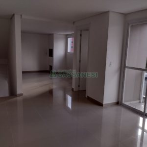 Sobrado com 94m², 3 dormitórios, 2 vagas, no bairro Vila Verde em Caxias do Sul para Comprar