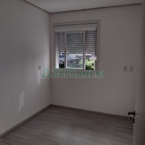 Sobrado com 94m², 3 dormitórios, 2 vagas, no bairro Vila Verde em Caxias do Sul para Comprar