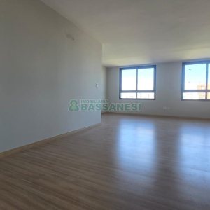 Kitinete com 47m², 1 vaga, no bairro Rio Branco em Caxias do Sul para Comprar