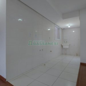 Apartamento com 54m², 2 dormitórios, 1 vaga, no bairro Vinhedos em Caxias do Sul para Comprar