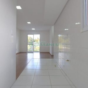 Apartamento com 54m², 2 dormitórios, 1 vaga, no bairro Vinhedos em Caxias do Sul para Comprar