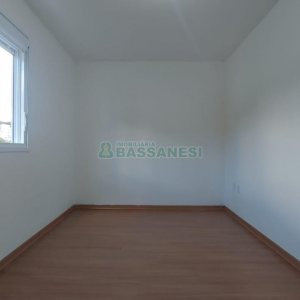 Apartamento com 54m², 2 dormitórios, 1 vaga, no bairro Vinhedos em Caxias do Sul para Comprar