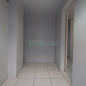 Casa com 84m², 2 dormitórios, 1 vaga, no bairro Cristo Redentor em Caxias do Sul para Alugar