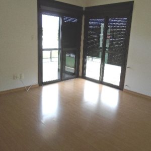Apartamento com 154m², 3 dormitórios, 4 vagas, no bairro São Leopoldo em Caxias do Sul para Comprar