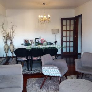 Apartamento com 131m², 3 dormitórios, 2 vagas, no bairro Rio Branco em Caxias do Sul para Comprar