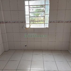 Casa com 50m², 2 dormitórios, no bairro São Leopoldo em Caxias do Sul para Comprar