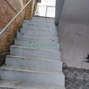 Casa com 50m², 2 dormitórios, no bairro São Leopoldo em Caxias do Sul para Comprar