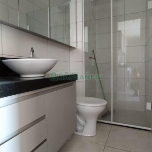 Apto Mobiliado com 58m², 2 dormitórios, 1 vaga, no bairro Petrópolis em Caxias do Sul para Comprar