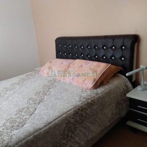 Sobrado com 111m², 2 dormitórios, 2 vagas, no bairro Nossa Senhora da Saúde em Caxias do Sul para Comprar