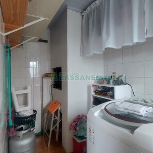 Apartamento com 81m², 3 dormitórios, 2 vagas, no bairro Desvio Rizzo em Caxias do Sul para Comprar