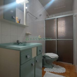 Apartamento com 81m², 3 dormitórios, 2 vagas, no bairro Desvio Rizzo em Caxias do Sul para Comprar