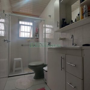 Apartamento com 81m², 3 dormitórios, 2 vagas, no bairro Desvio Rizzo em Caxias do Sul para Comprar
