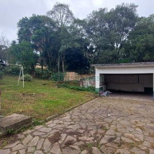 Casa Comercial com 366m², 6 dormitórios, 3 vagas, no bairro São Cristóvão em Caxias do Sul para Comprar