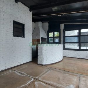 Casa Comercial com 366m², 6 dormitórios, 3 vagas, no bairro São Cristóvão em Caxias do Sul para Comprar