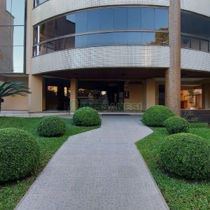 Apto Mobiliado com 198m², 3 dormitórios, 3 vagas, no bairro Madureira em Caxias do Sul para Comprar