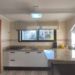 Apto Mobiliado com 198m², 3 dormitórios, 3 vagas, no bairro Madureira em Caxias do Sul para Comprar