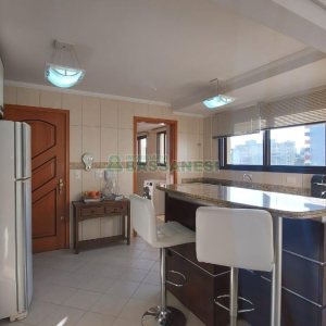 Apto Mobiliado com 198m², 3 dormitórios, 3 vagas, no bairro Madureira em Caxias do Sul para Comprar