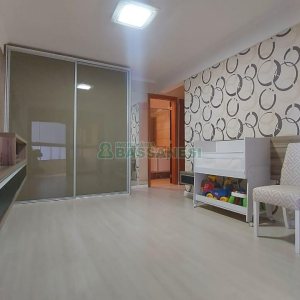 Apto Mobiliado com 198m², 3 dormitórios, 3 vagas, no bairro Madureira em Caxias do Sul para Comprar