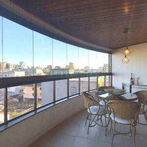 Apto Mobiliado com 198m², 3 dormitórios, 3 vagas, no bairro Madureira em Caxias do Sul para Comprar