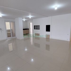 Apartamento com 189m², 3 dormitórios, 3 vagas, no bairro Centro em Caxias do Sul para Comprar