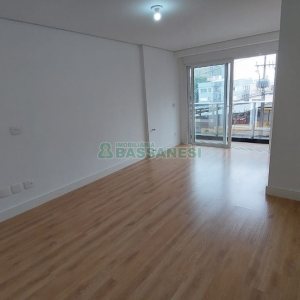 Apartamento com 189m², 3 dormitórios, 3 vagas, no bairro Centro em Caxias do Sul para Comprar