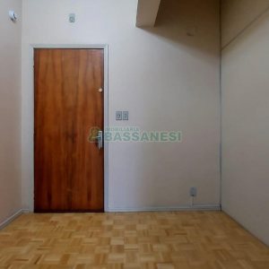 Sala com 70m², no bairro Centro em Caxias do Sul para Alugar