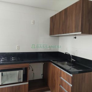Apto Mobiliado com 64m², 2 dormitórios, 2 vagas, no bairro Panazzolo em Caxias do Sul para Alugar