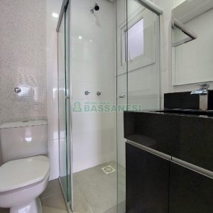 Apto Mobiliado com 64m², 2 dormitórios, 2 vagas, no bairro Panazzolo em Caxias do Sul para Alugar