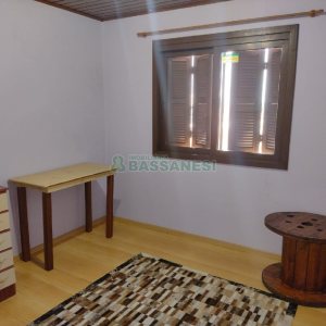 Sobrado com 86m², 3 dormitórios, 2 vagas, no bairro Santa Catarina em Caxias do Sul para Comprar